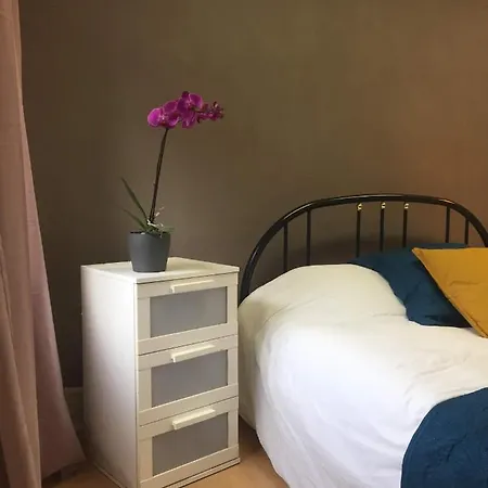 Guest house Wallonie Beds, 14min De Aeroport Charleroi, 37min De Bruxelles Courcelles